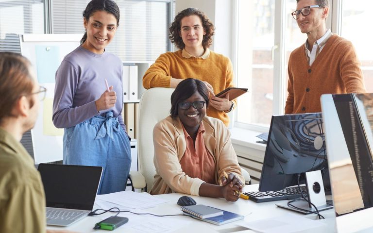 service en ligne ecrire collaborateur